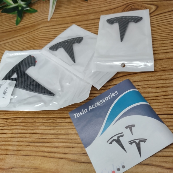 Tesla Emblems 3 In Set - Picture 1 of 9
